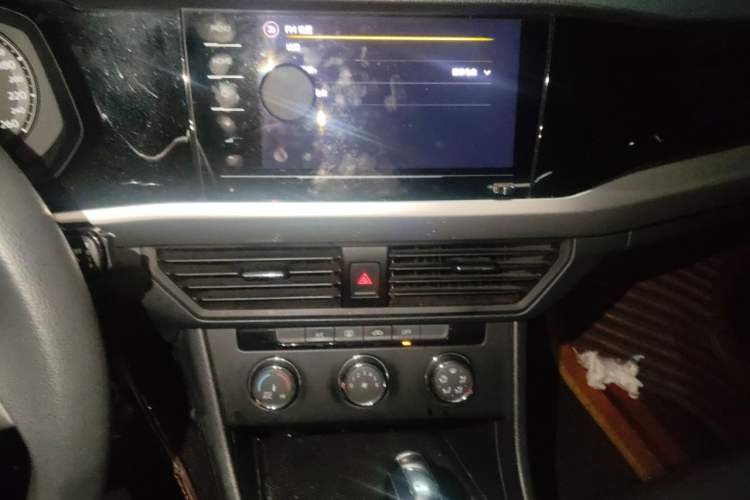 Used Volkswagen Bora 2021 1.5L Automatic Fashionable Smart Connectivity Version Audio And AC Panel