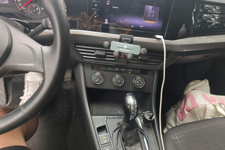 Used Volkswagen Bora 2021 1.5L Automatic Comfort Smart Connect Edition Audio And AC Panel