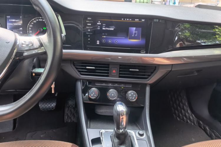 Used Volkswagen Bora 2021 1.5L Automatic Comfort Smart Connect Edition Audio And AC Panel