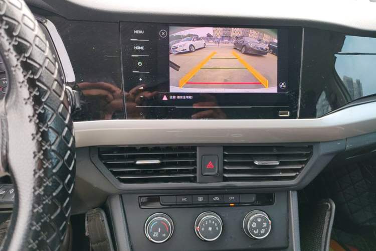 Used Volkswagen Bora 2021 1.5L Automatic Fashionable Smart Connectivity Version Audio And AC Panel