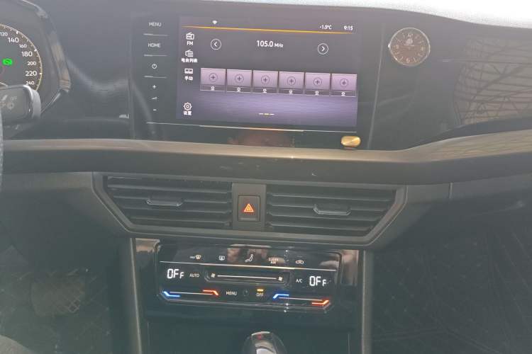 Used Volkswagen Bora 2021 1.5L Automatic Elite Smart Connect Edition Audio And AC Panel