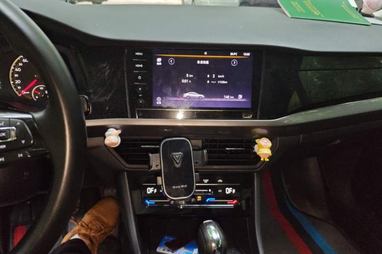 Used Volkswagen Bora 2021 1.5L Automatic Elite Smart Connect Edition Audio And AC Panel