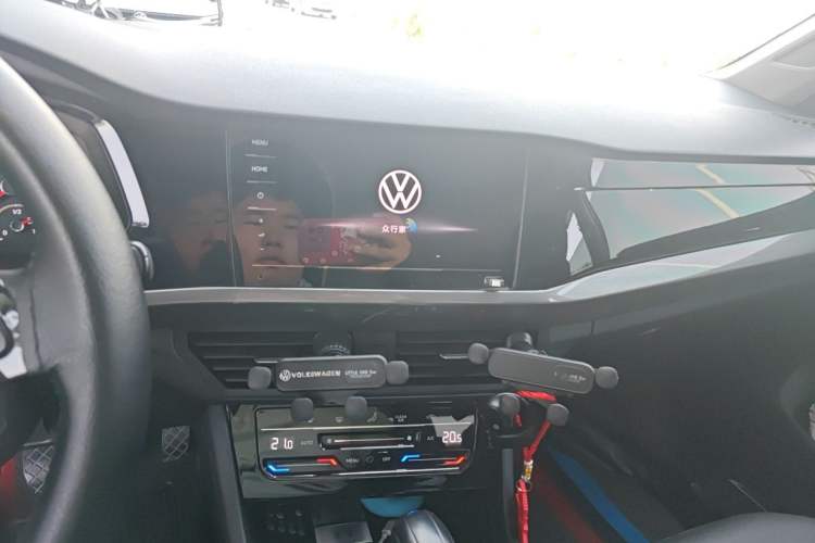 Used Volkswagen Bora 2021 1.5L Automatic Elite Smart Connect Edition Audio And AC Panel