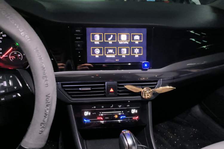 Used Volkswagen Bora 2021 1.5L Automatic Elite Smart Connect Edition Audio And AC Panel