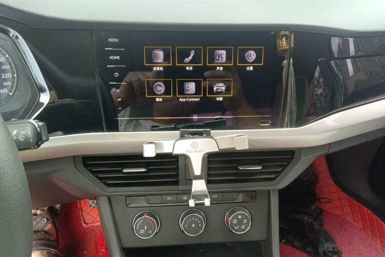 Used Volkswagen Bora 2021 1.5L Automatic Fashionable Smart Connectivity Version Audio And AC Panel