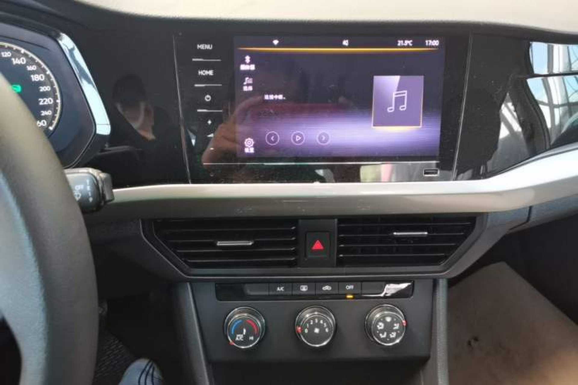 Used Volkswagen Bora 2021 1.5L Automatic Fashionable Smart Connectivity Version Audio And AC Panel