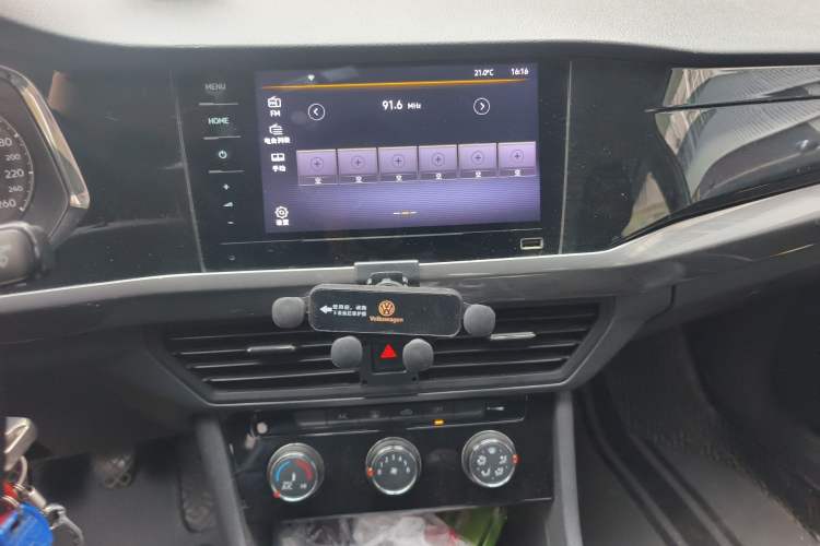 Used Volkswagen Bora 2021 1.5L Manual Comfort Smart Connect Edition Audio And AC Panel
