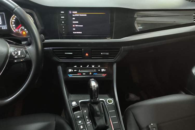 Used Volkswagen Bora 2021 280TSI DSG Elite Smart Connectivity Version Audio And AC Panel