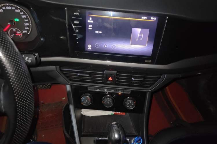 Used Volkswagen Bora 2021 1.5L Automatic Comfort Smart Connect Edition Audio And AC Panel