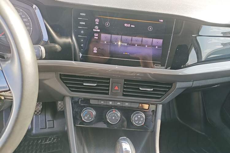 Used Volkswagen Bora 2021 1.5L Automatic Comfort Smart Connect Edition Audio And AC Panel