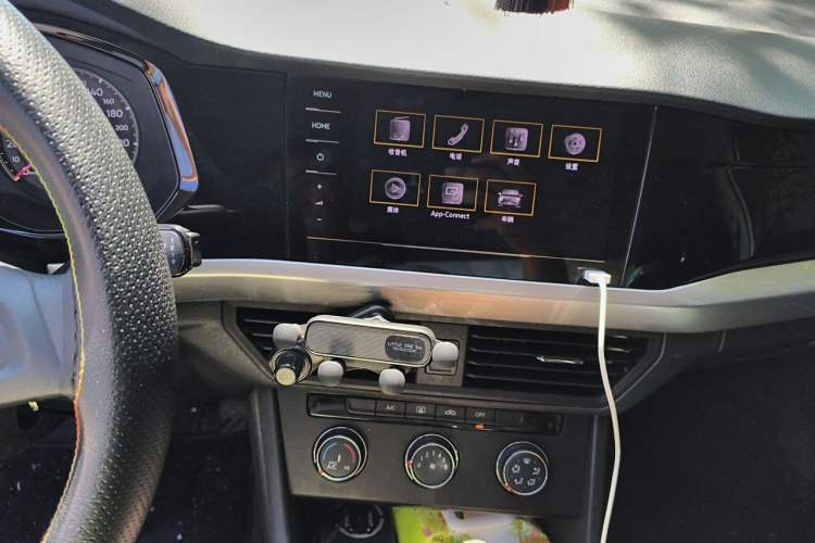 Used Volkswagen Bora 2021 1.5L Automatic Fashionable Smart Connectivity Version Audio And AC Panel