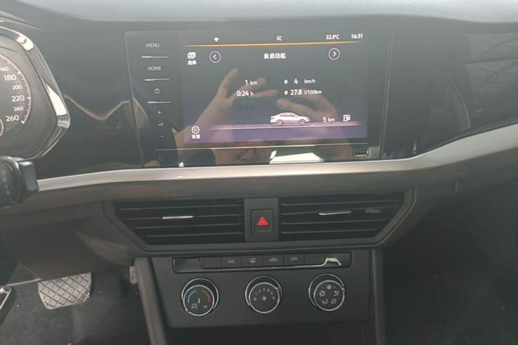 Used Volkswagen Bora 2021 1.5L Automatic Fashionable Smart Connectivity Version Audio And AC Panel