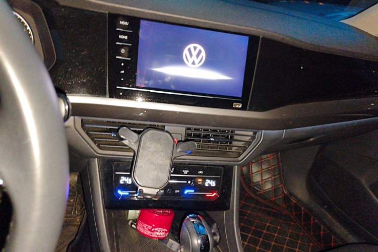 Used Volkswagen Bora 2021 1.5L Automatic Elite Smart Connect Edition Audio And AC Panel