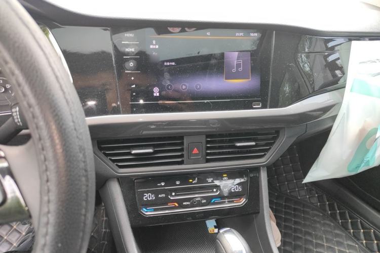 Used Volkswagen Bora 2021 1.5L Automatic Elite Smart Connect Edition Audio And AC Panel