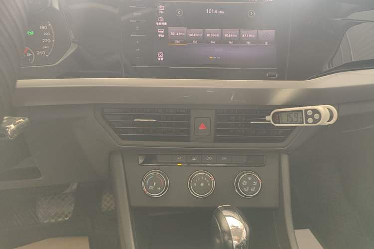 Used Volkswagen Bora 2021 1.5L Automatic Fashionable Smart Connectivity Version Audio And AC Panel