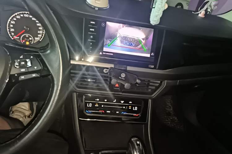 Used Volkswagen Bora 2021 1.5L Automatic Elite Smart Connect Edition Audio And AC Panel
