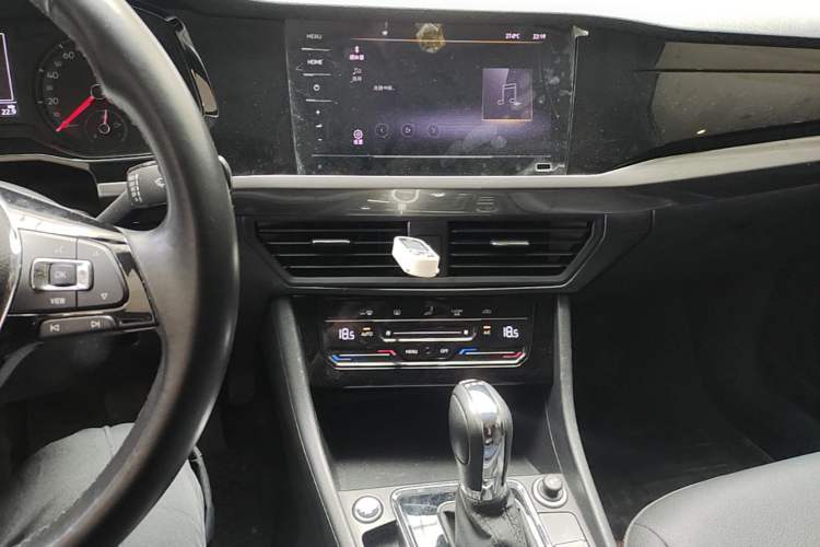Used Volkswagen Bora 2021 280TSI DSG Elite Smart Connectivity Version Audio And AC Panel