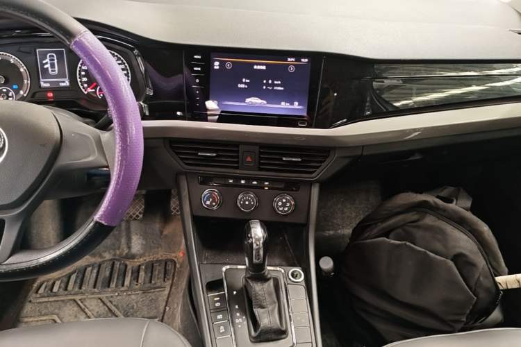 Used Volkswagen Bora 2021 1.5L Automatic Fashionable Smart Connectivity Version Audio And AC Panel