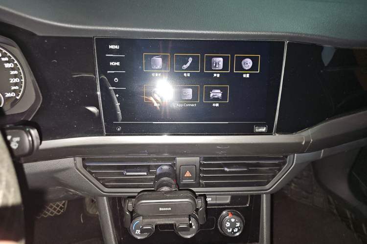 Used Volkswagen Bora 2021 1.5L Automatic Comfort Smart Connect Edition Audio And AC Panel