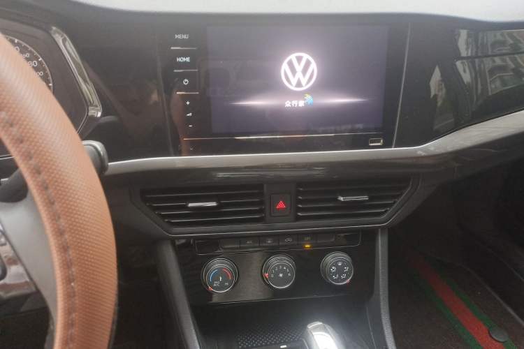 Used Volkswagen Bora 2021 1.5L Automatic Fashionable Smart Connectivity Version Audio And AC Panel