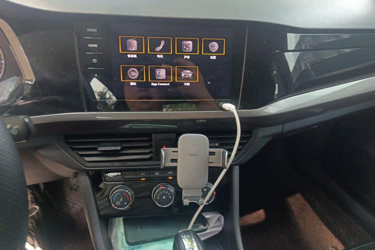 Used Volkswagen Bora 2021 1.5L Automatic Comfort Smart Connect Edition Audio And AC Panel