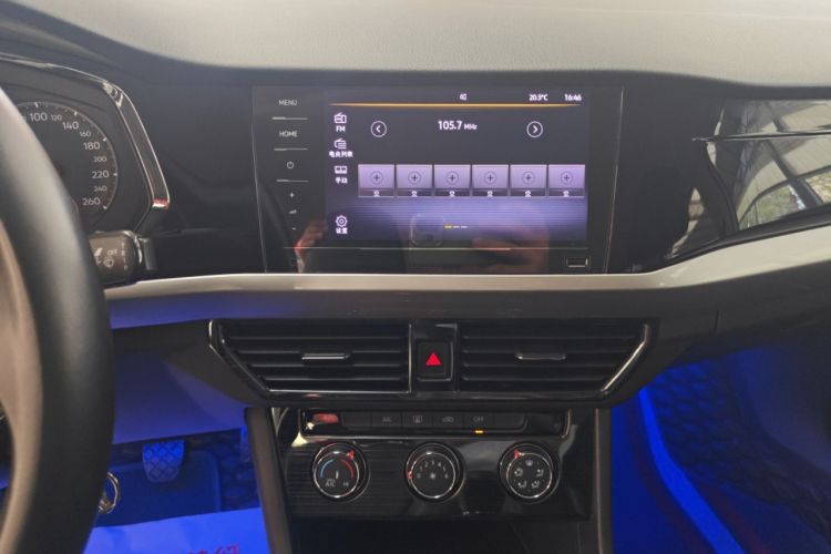 Used Volkswagen Bora 2021 1.5L Manual Fashion Smart Connect Edition Audio And AC Panel