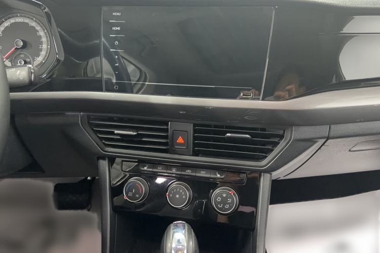 Used Volkswagen Bora 2021 1.5L Automatic Elite Smart Connect Edition Audio And AC Panel