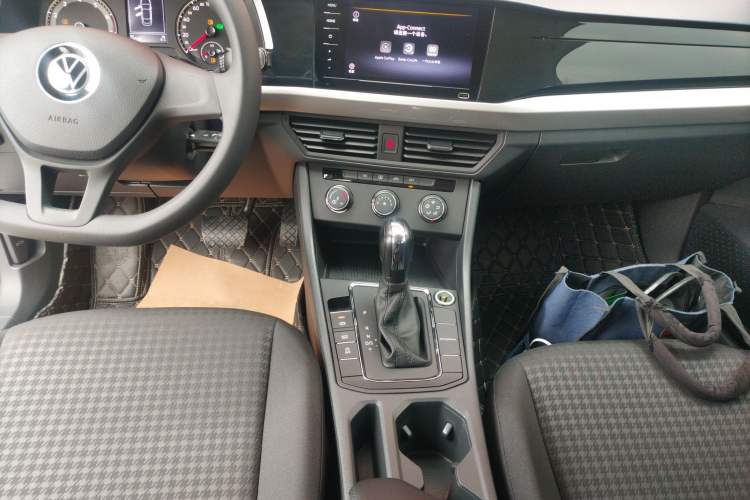 Used Volkswagen Bora 2021 1.5L Automatic Fashionable Smart Connectivity Version Audio And AC Panel