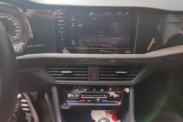 Used Volkswagen Bora 2021 280TSI DSG Elite Smart Connectivity Version Audio And AC Panel