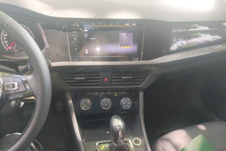 Used Volkswagen Bora 2021 1.5L Automatic Comfort Smart Connect Edition Audio And AC Panel