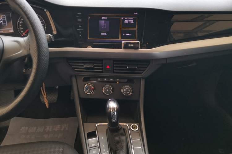 Used Volkswagen Bora 2021 1.5L Automatic Fashionable Smart Connectivity Version Audio And AC Panel