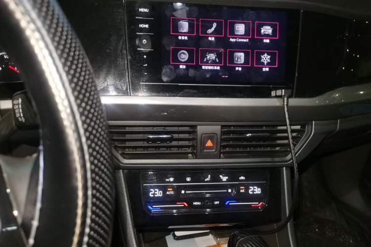 Used Volkswagen Bora 2021 1.5L Automatic Elite Smart Connect Edition Audio And AC Panel