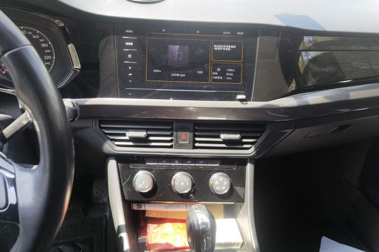 Used Volkswagen Bora 2021 1.5L Automatic Comfort Smart Connect Edition Audio And AC Panel