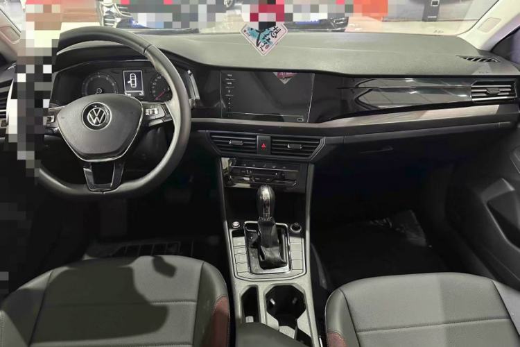 Used Volkswagen Bora 2021 1.5L Automatic Elite Smart Connect Edition Audio And AC Panel