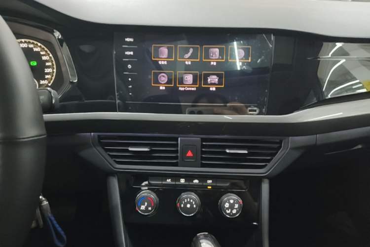 Used Volkswagen Bora 2021 1.5L Automatic Comfort Smart Connect Edition Audio And AC Panel