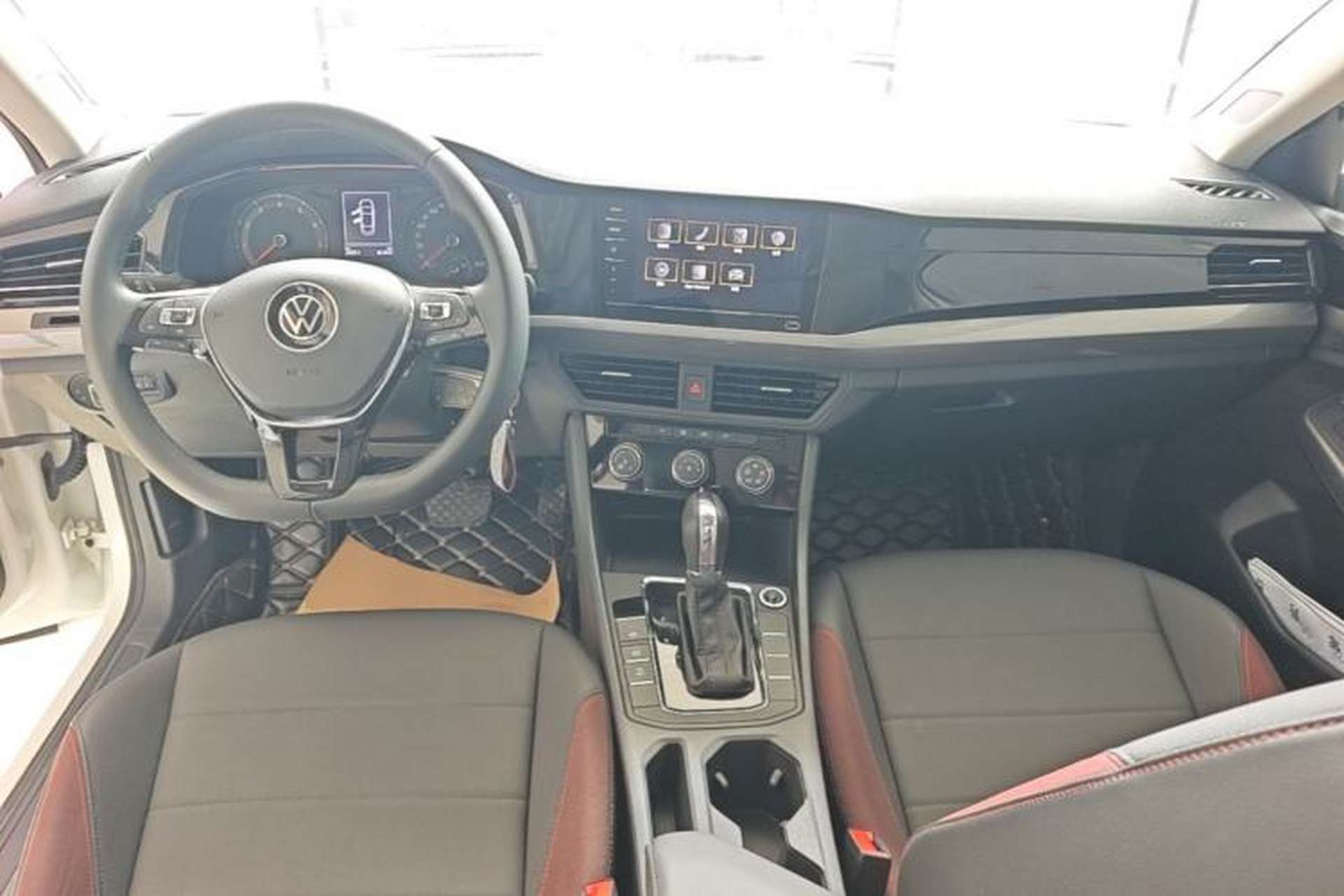 Used Volkswagen Bora 2021 1.5L Automatic Comfort Smart Connect Edition Center Console