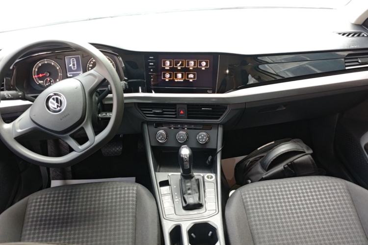Used Volkswagen Bora 2021 1.5L Automatic Fashionable Smart Connectivity Version Center Console