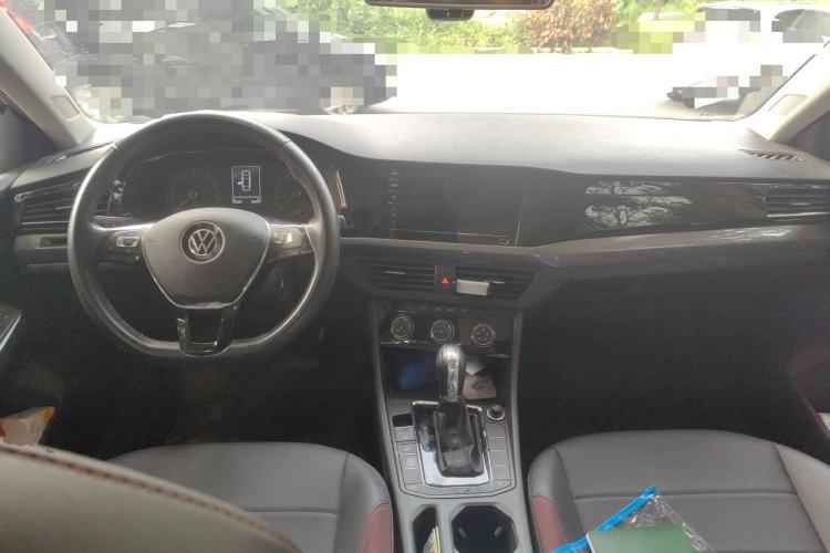 Used Volkswagen Bora 2021 1.5L Automatic Comfort Smart Connect Edition Center Console