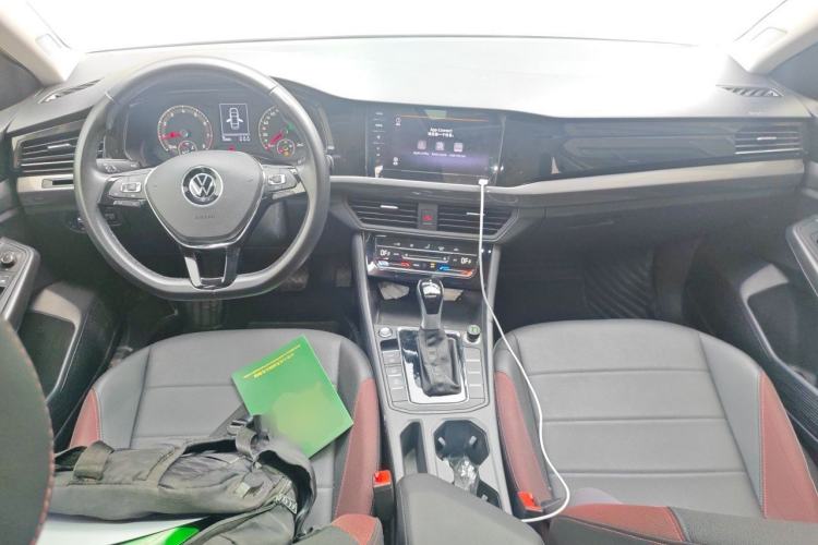 Used Volkswagen Bora 2021 1.5L Automatic Elite Smart Connect Edition Center Console