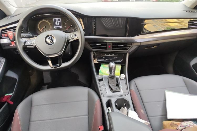 Used Volkswagen Bora 2021 1.5L Automatic Elite Smart Connect Edition Center Console
