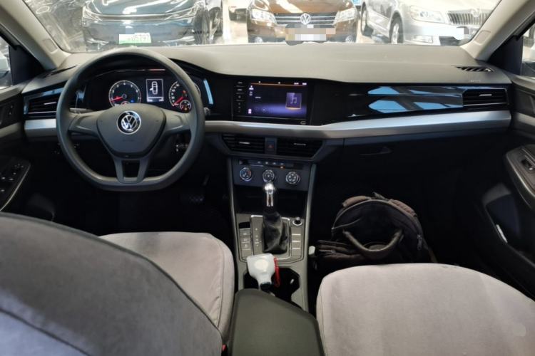 Used Volkswagen Bora 2021 1.5L Automatic Fashionable Smart Connectivity Version Center Console