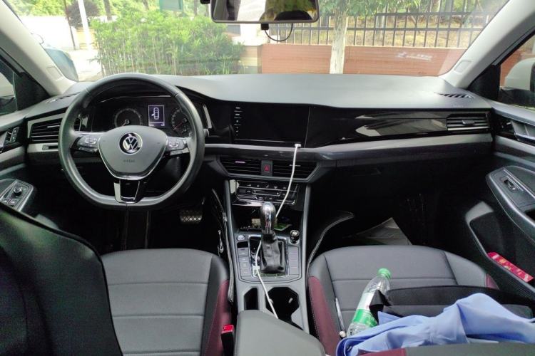 Used Volkswagen Bora 2021 280TSI DSG Elite Smart Connectivity Version Center Console
