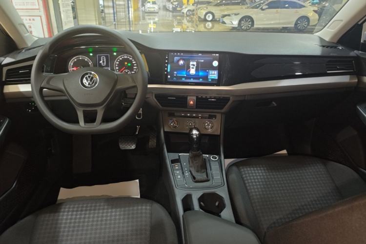 Used Volkswagen Bora 2021 1.5L Automatic Fashionable Smart Connectivity Version Center Console