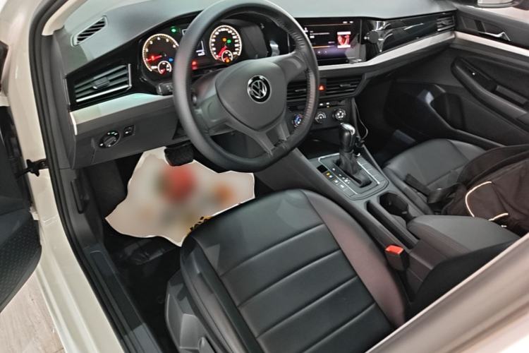 Used Volkswagen Bora 2021 1.5L Automatic Fashionable Smart Connectivity Version Center Console