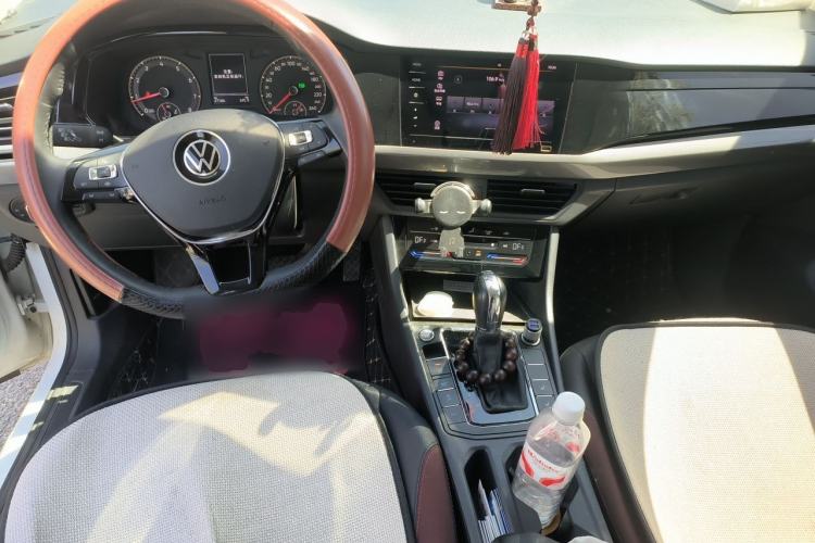 Used Volkswagen Bora 2021 280TSI DSG Elite Smart Connectivity Version Center Console