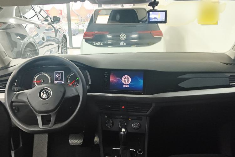 Used Volkswagen Bora 2021 1.5L Automatic Fashionable Smart Connectivity Version Center Console