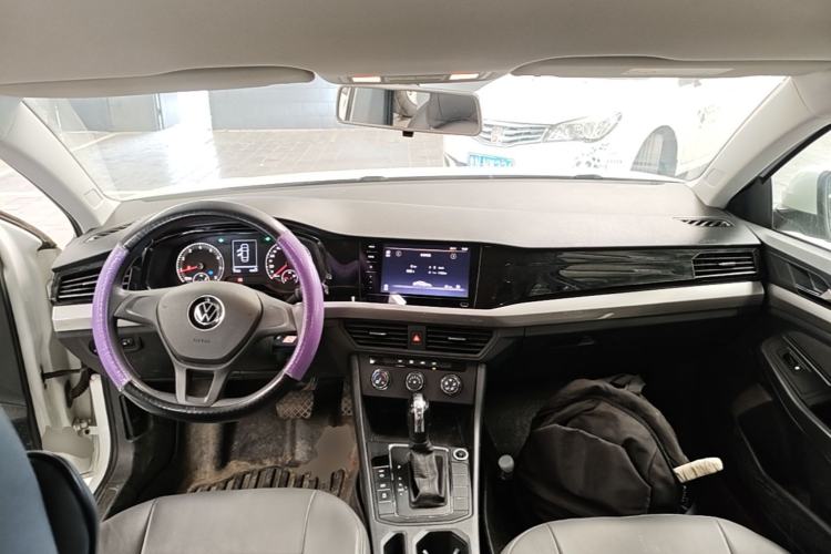 Used Volkswagen Bora 2021 1.5L Automatic Fashionable Smart Connectivity Version Center Console