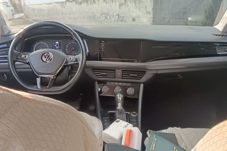 Used Volkswagen Bora 2021 1.5L Automatic Comfort Smart Connect Edition Center Console