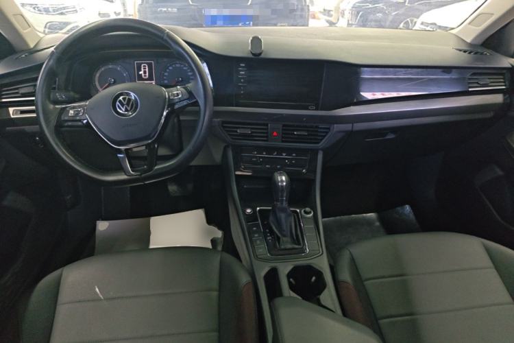 Used Volkswagen Bora 2021 280TSI DSG Elite Smart Connectivity Version Center Console