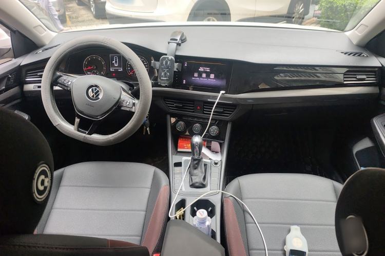 Used Volkswagen Bora 2021 1.5L Automatic Comfort Smart Connect Edition Center Console